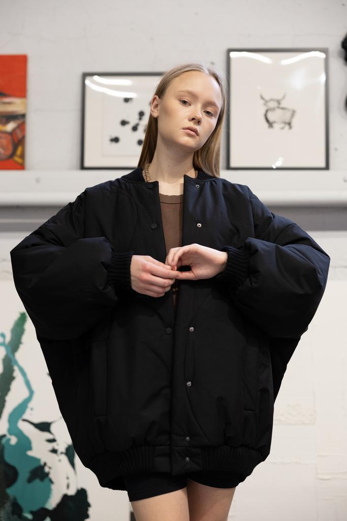 Бомбер чёрный