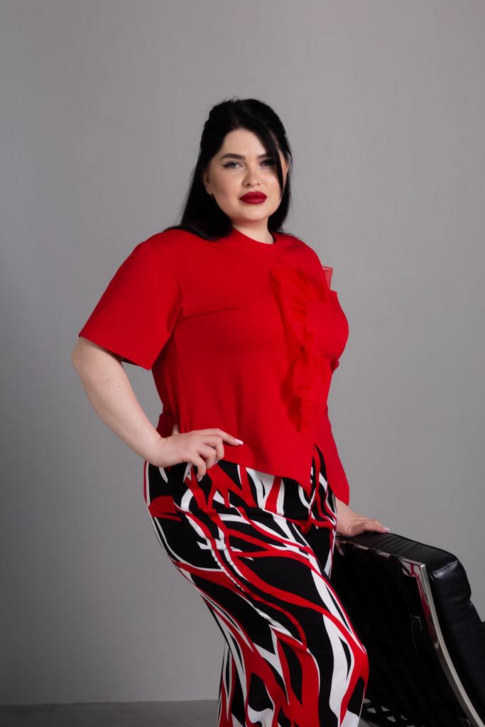 Топ красный ассиметричный (под заказ), в наличии 1 шт