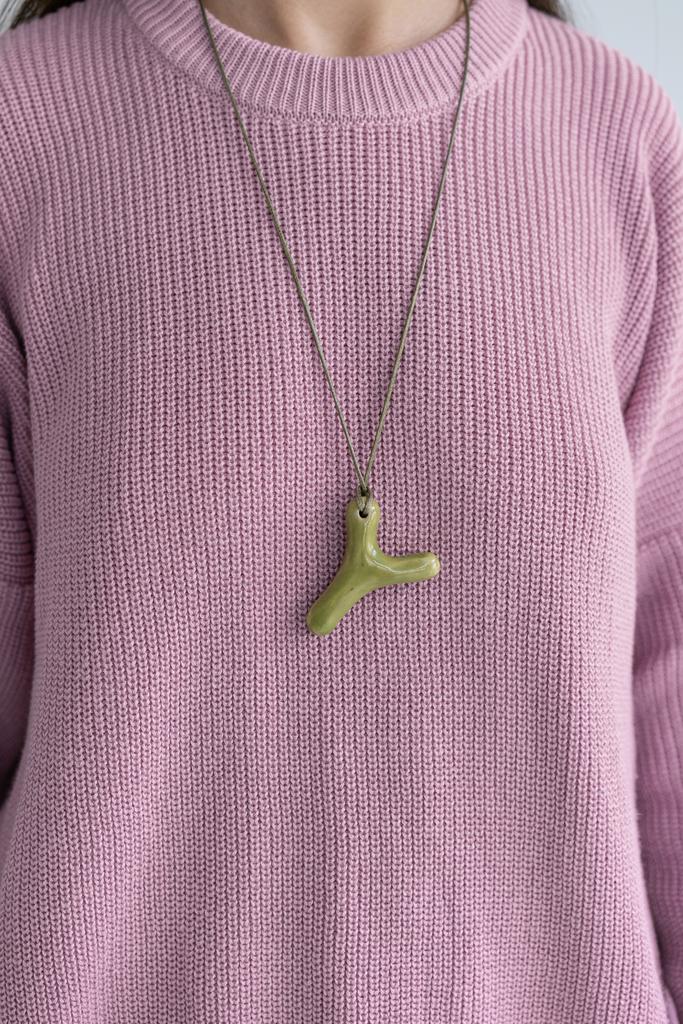 Подвеска оливковая Y