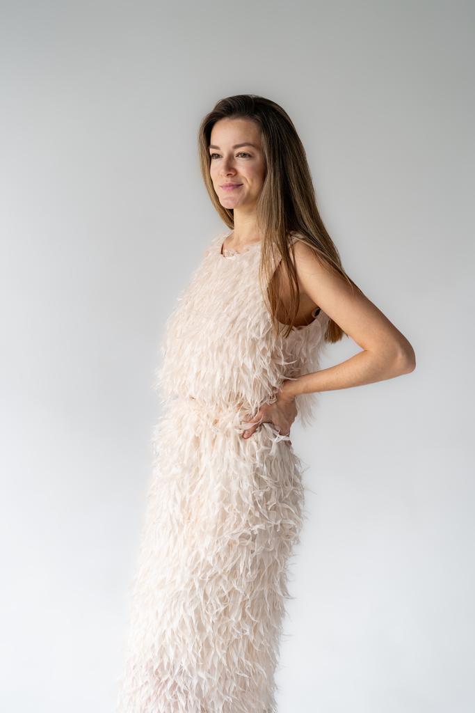 Топ с перьями из органзы