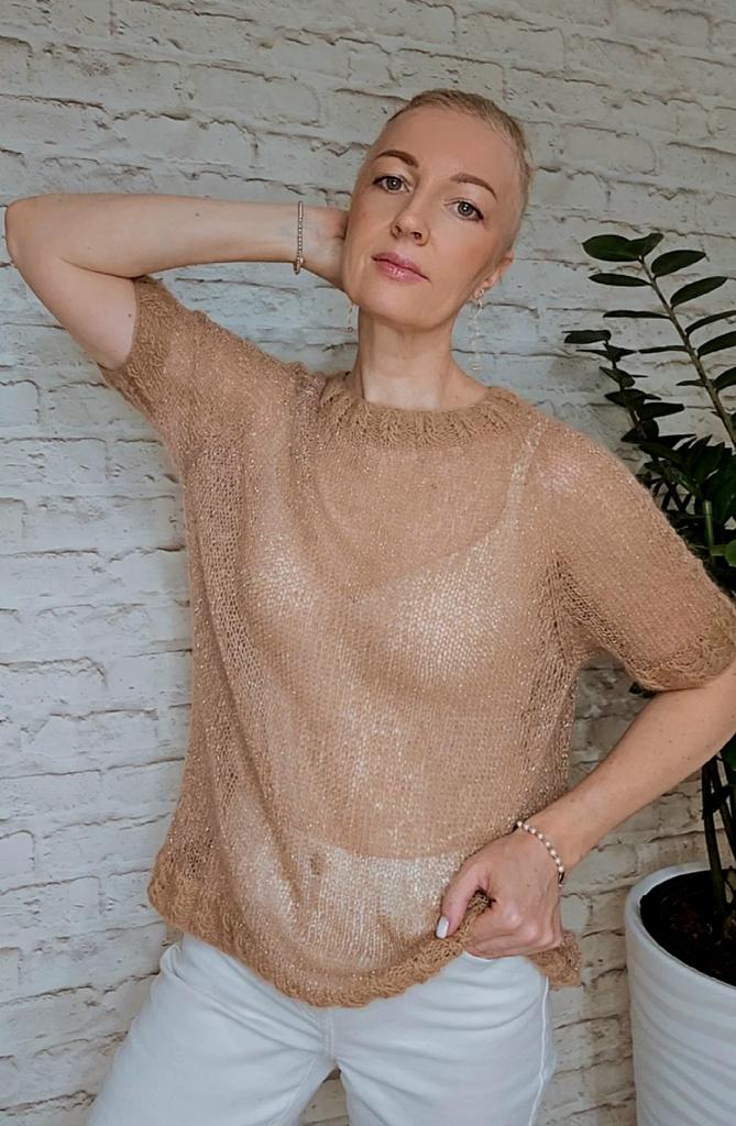 Футболка в наличии