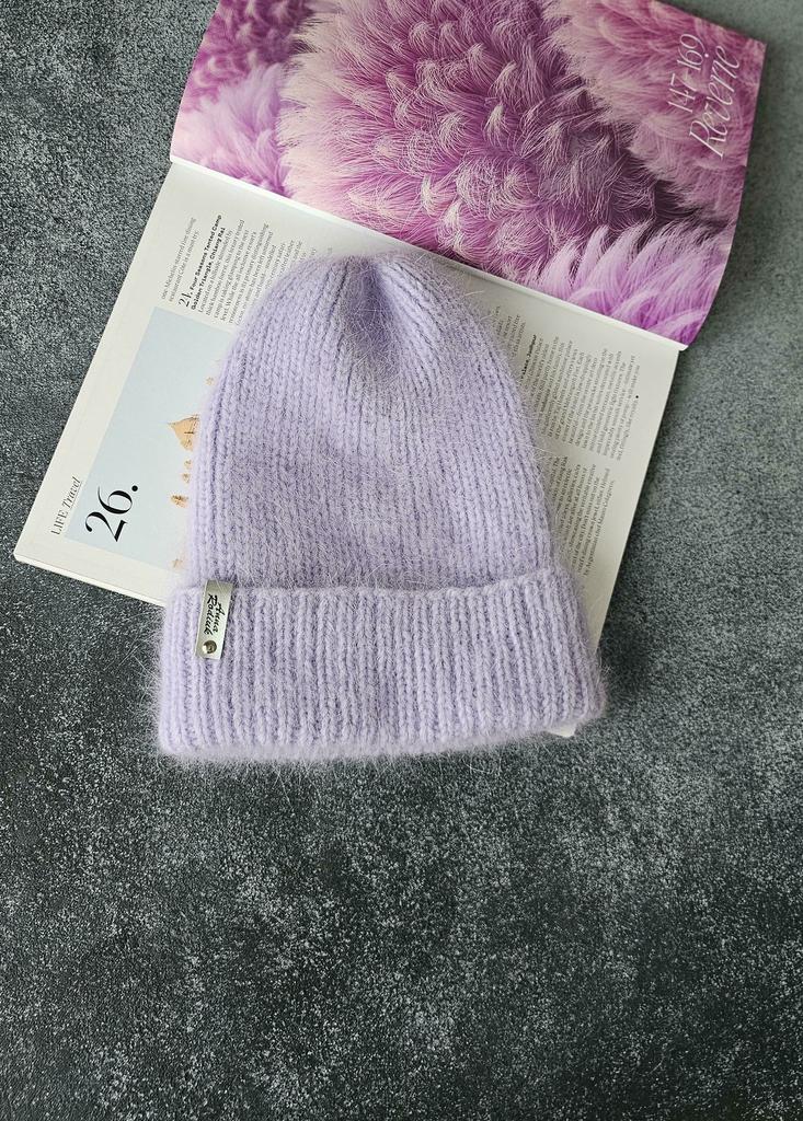 Шапочка из ангоры в наличии