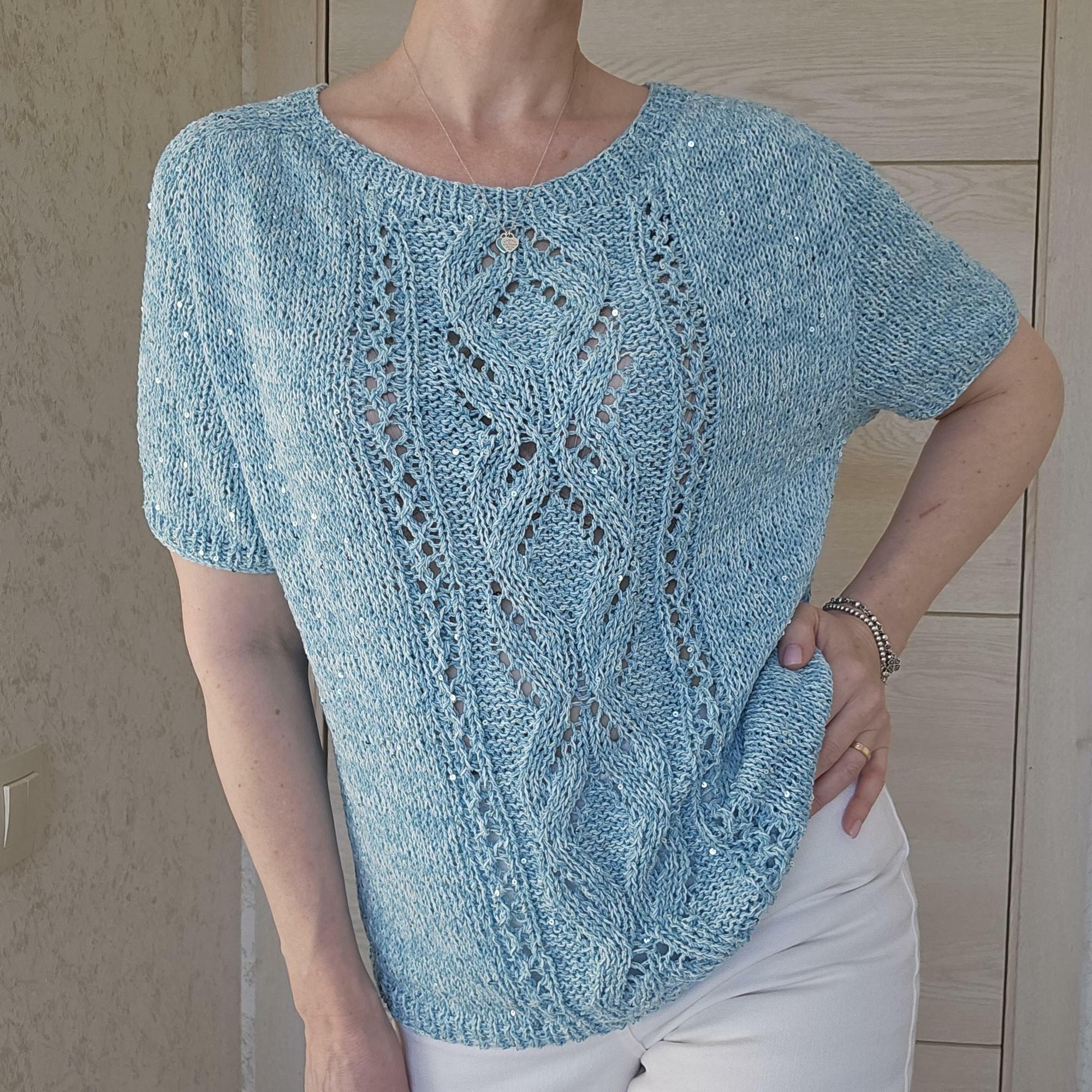 Ажурный топ с пайетками