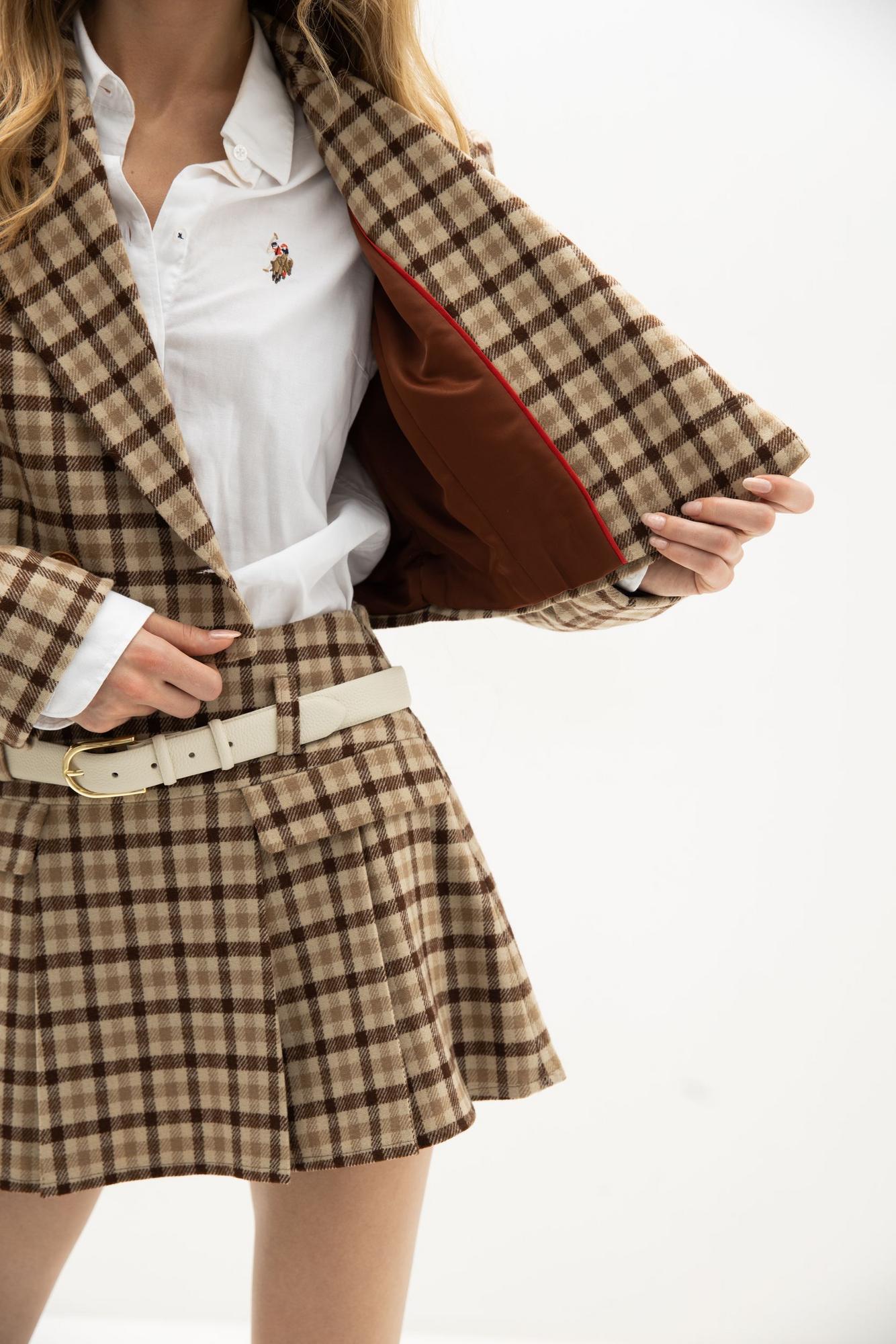 Пиджак в клетку