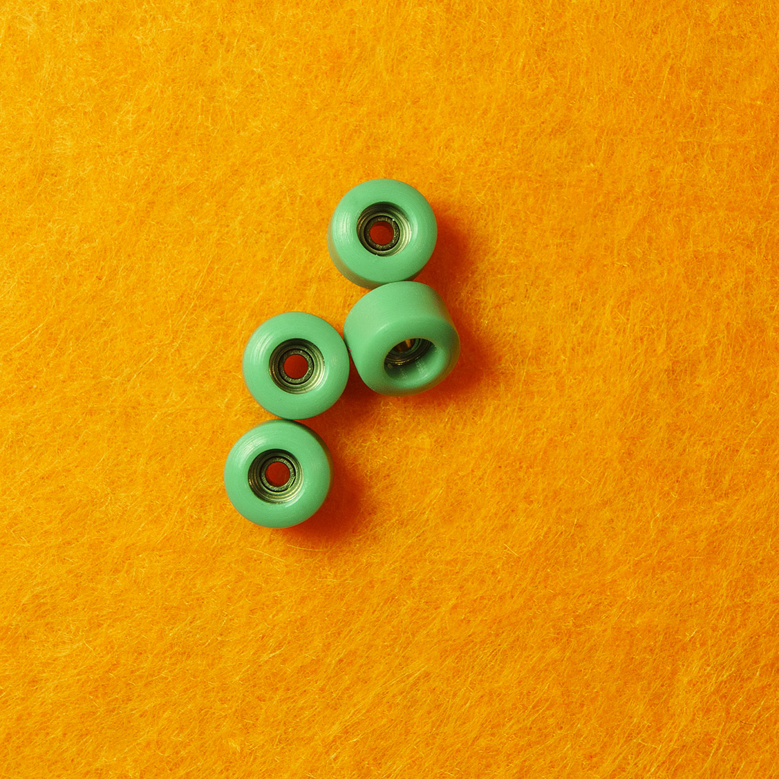 " EMERALD PRINCE " - goth wheels / mini Classics shape / 95A