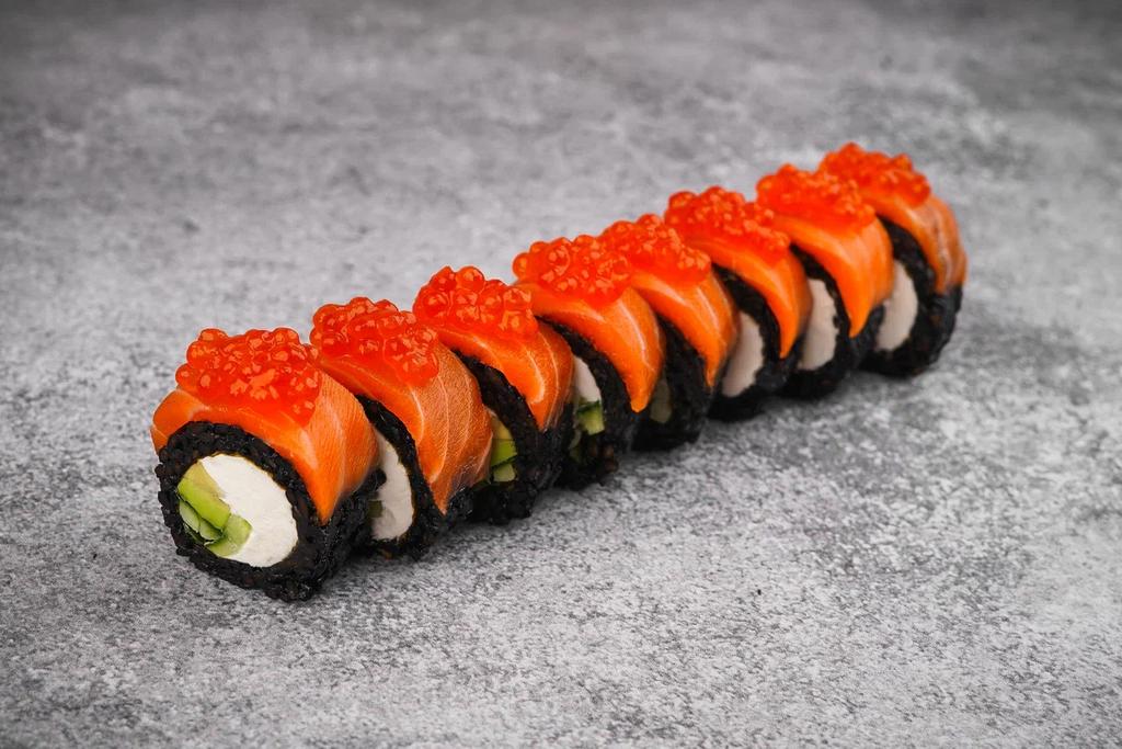 Ролл "Филадельфия с красной икрой"