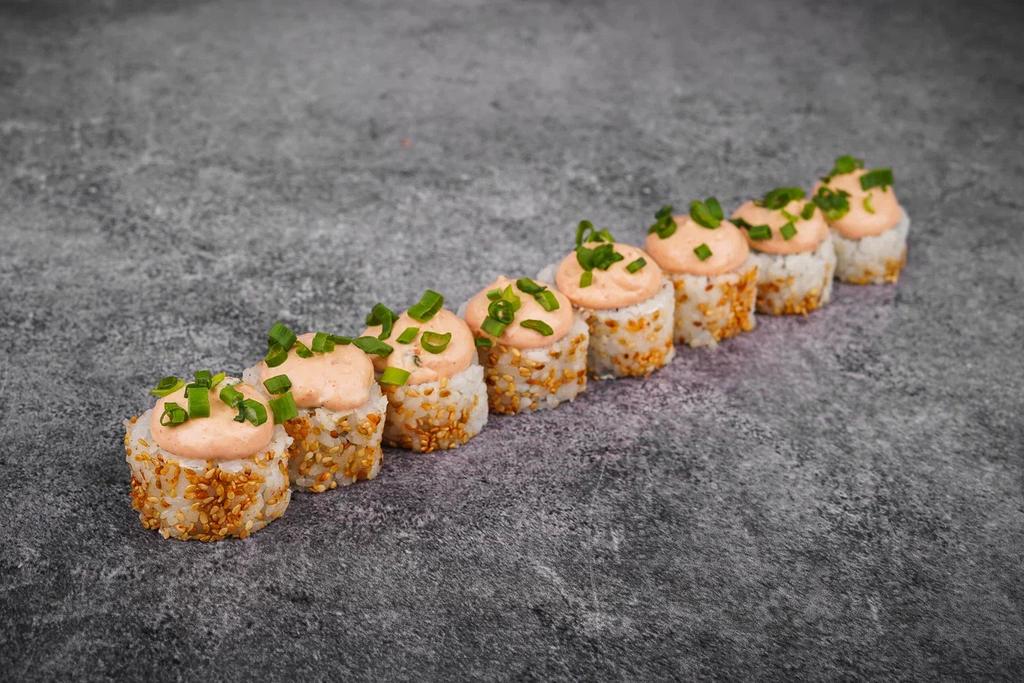 Запеченный ролл с копченым тунцом