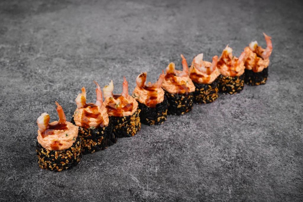 Запеченный ролл с креветками