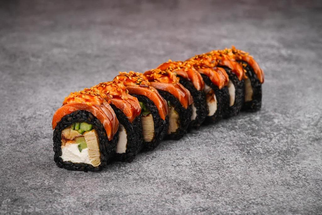 Запеченный ролл с лососем/угорем/омлетом