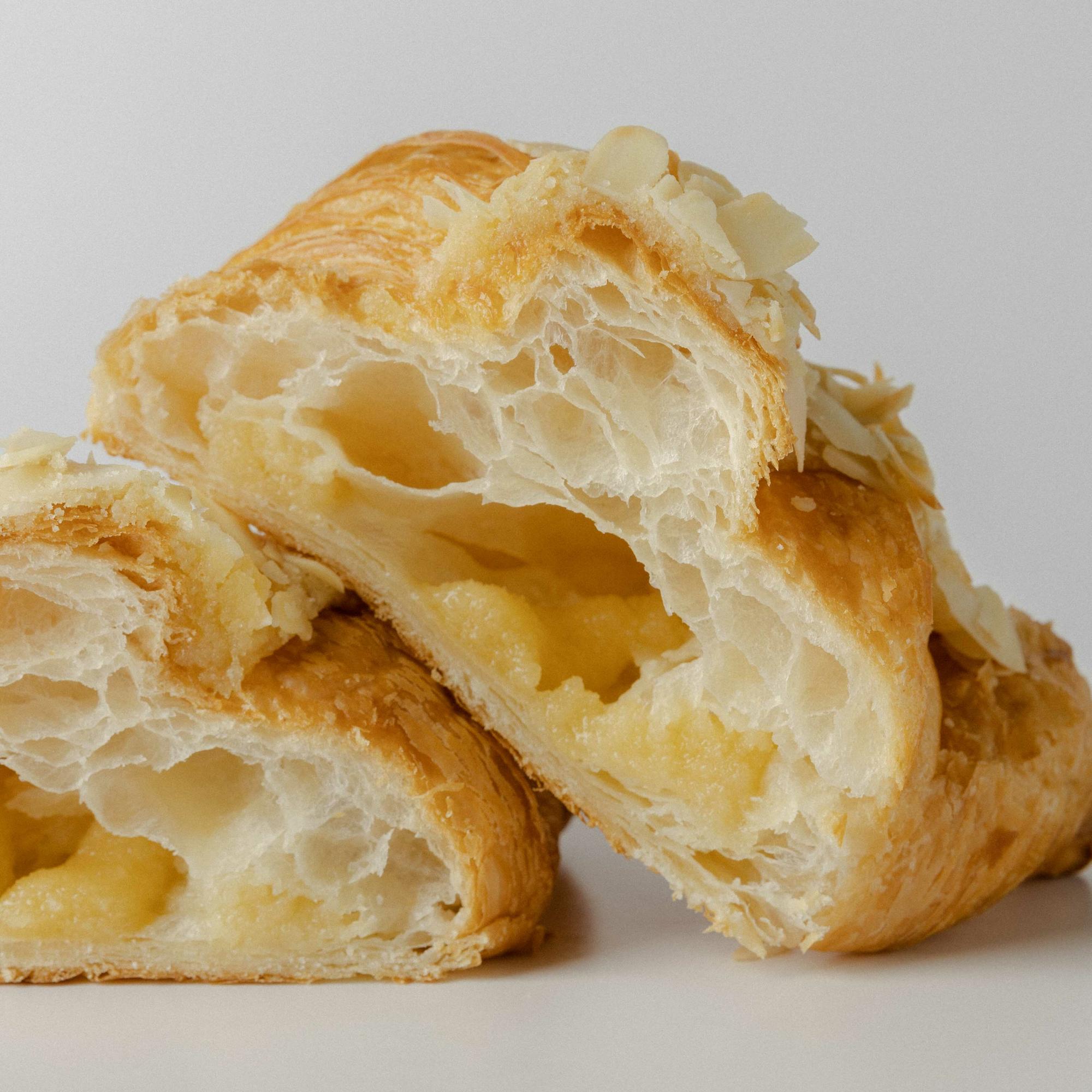 Круассан миндальный, 2 шт по 100 гр