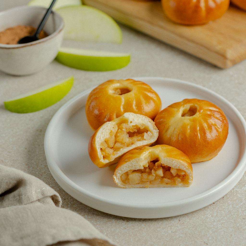 Пирожки с яблоком, 30 шт / 1800 гр