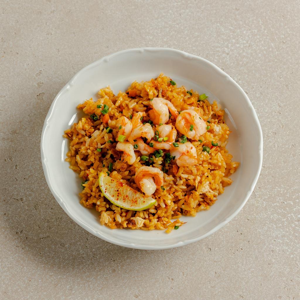 Жареный рис с креветками, 250 гр (2 порции)