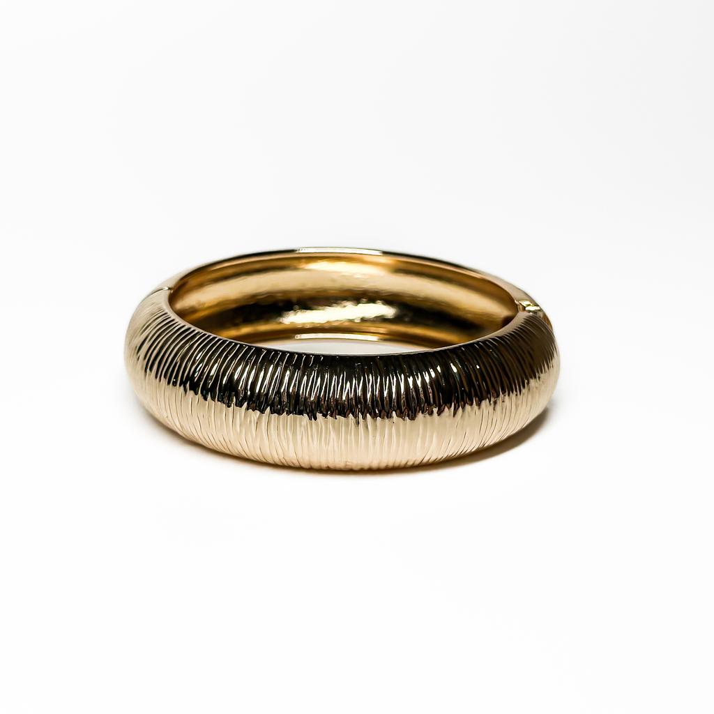 Браслет широкий округленный