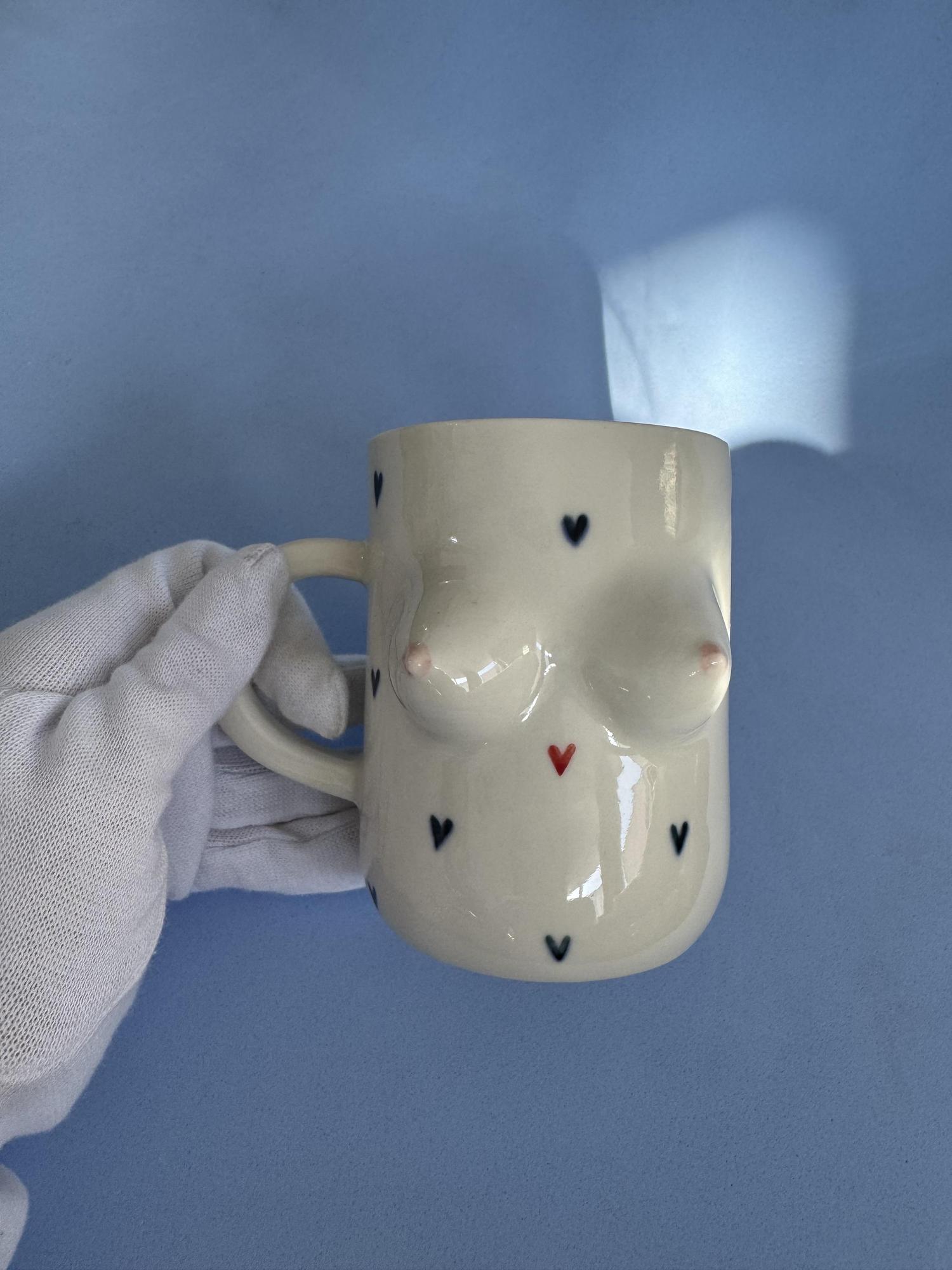 Кружка с синими сердечками