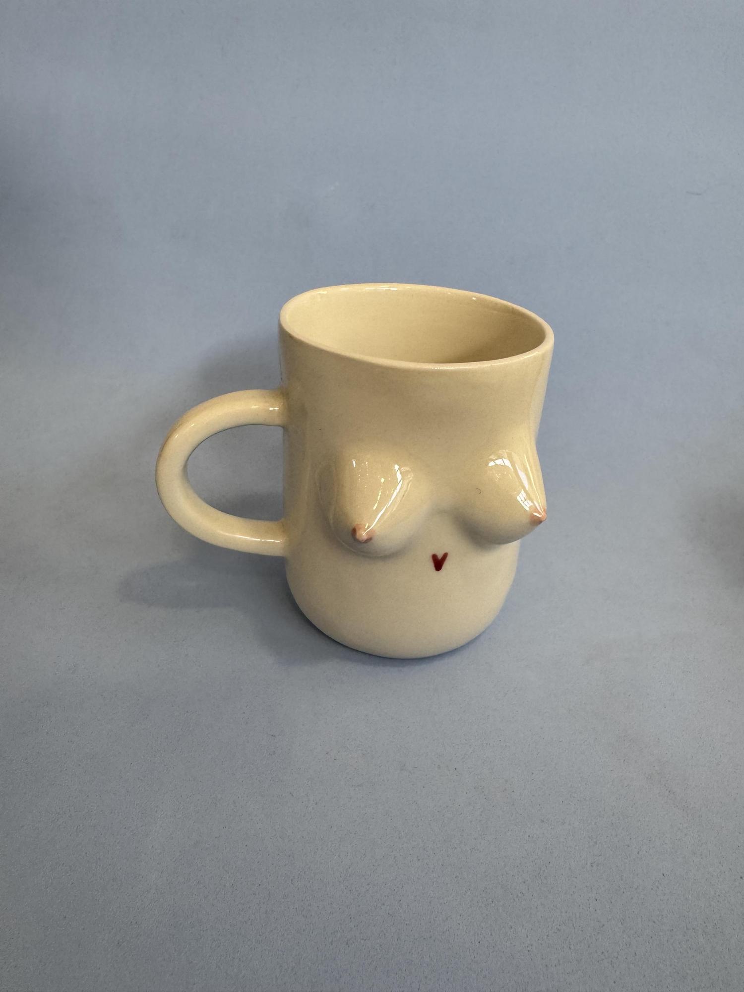 Кружка с красным сердечком