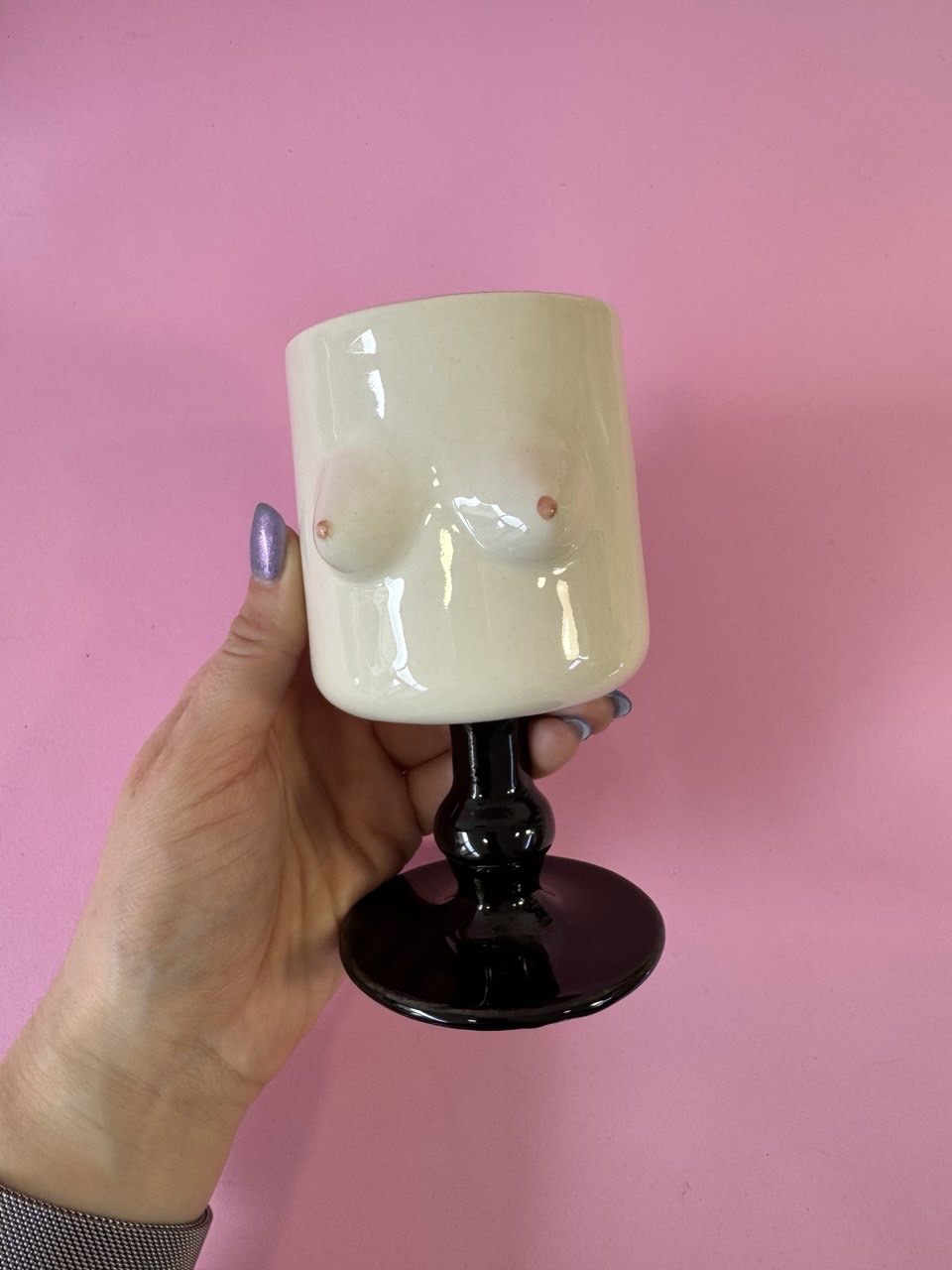 Бокал  c женскими формами