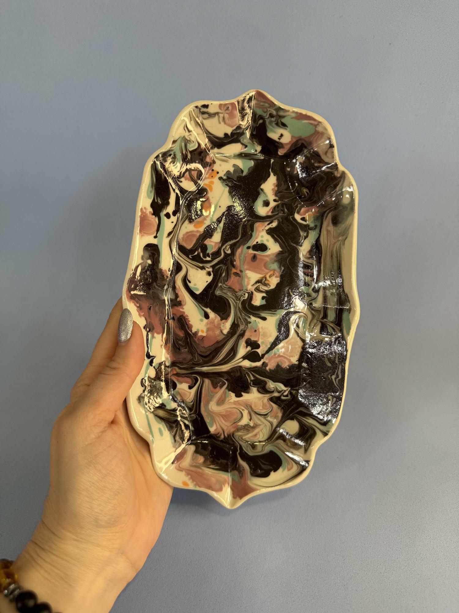 Тарелка абстракция