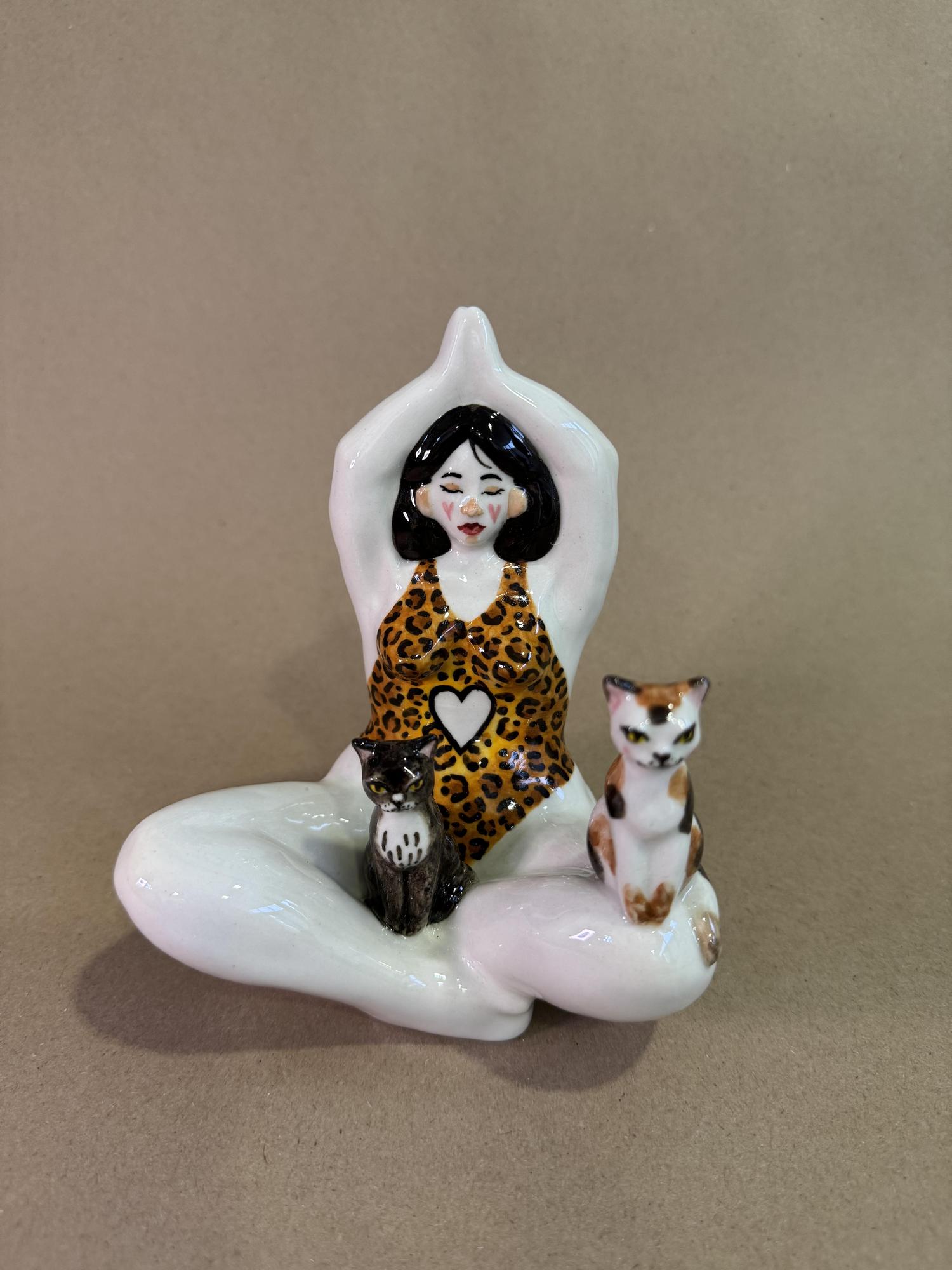 Леопардовая Йогиня