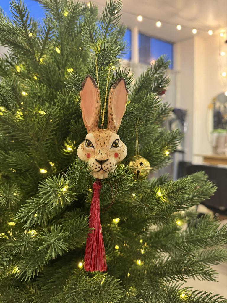 Заяц с кисточкой