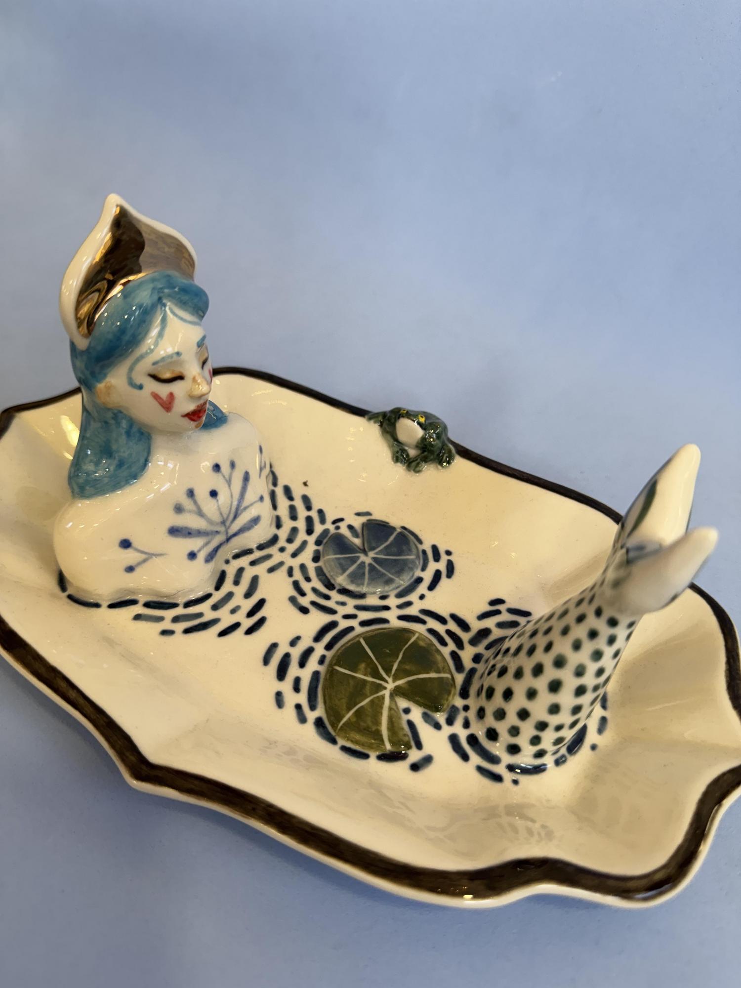 Подставка для благовоний и украшений с лягушкой