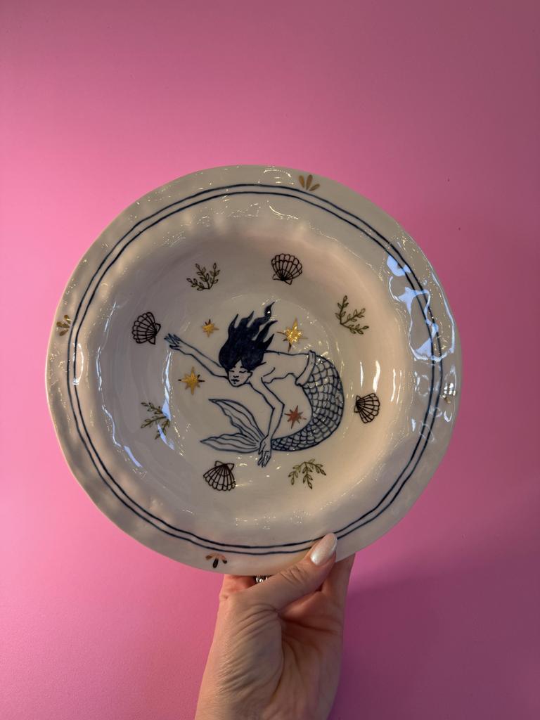 Тарелка  с русалками