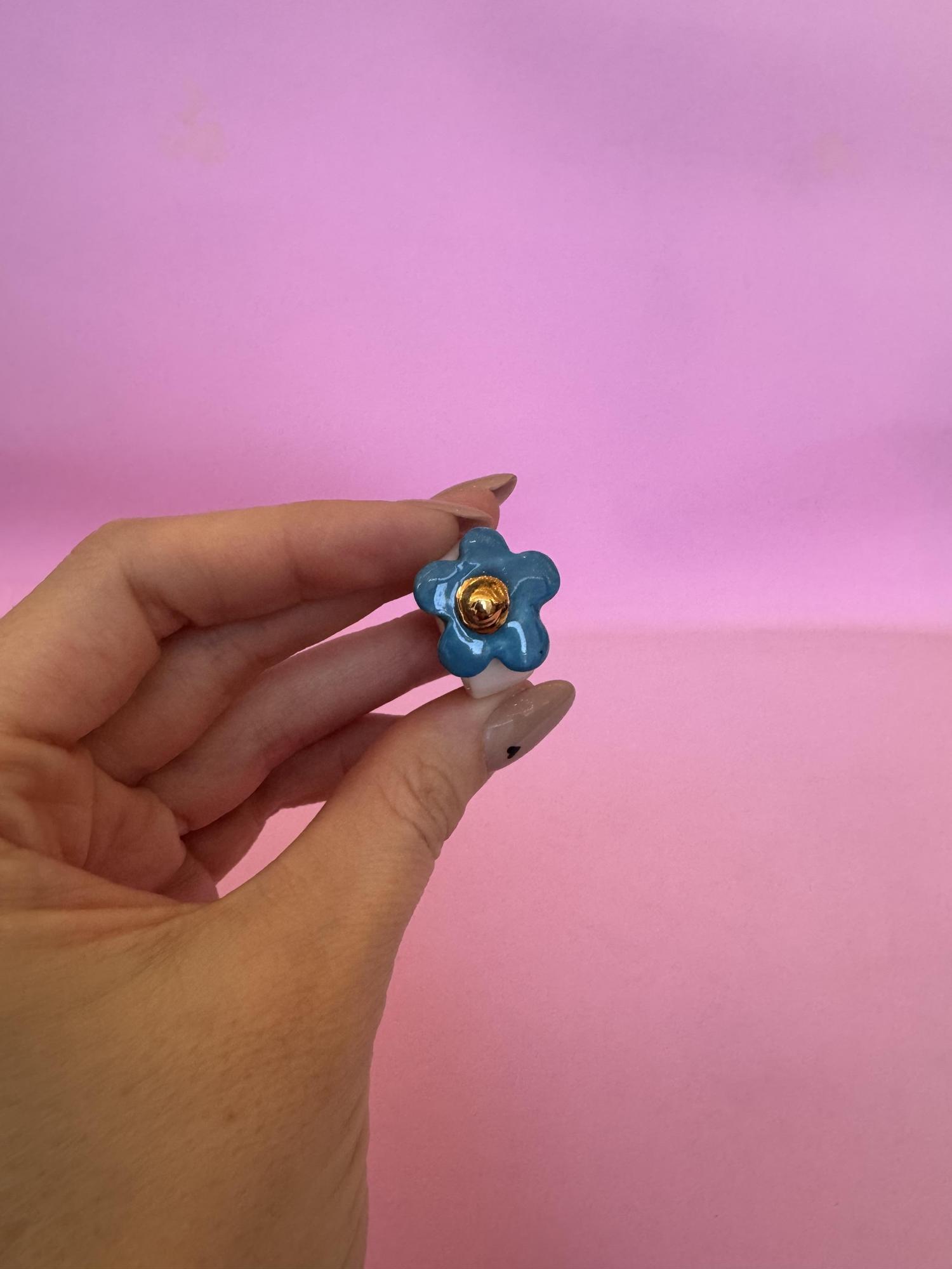 Кольцо керамическое с цветком