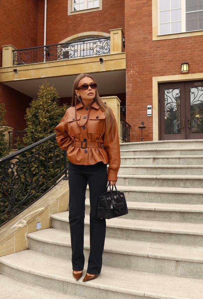 Кожаная укороченная куртка