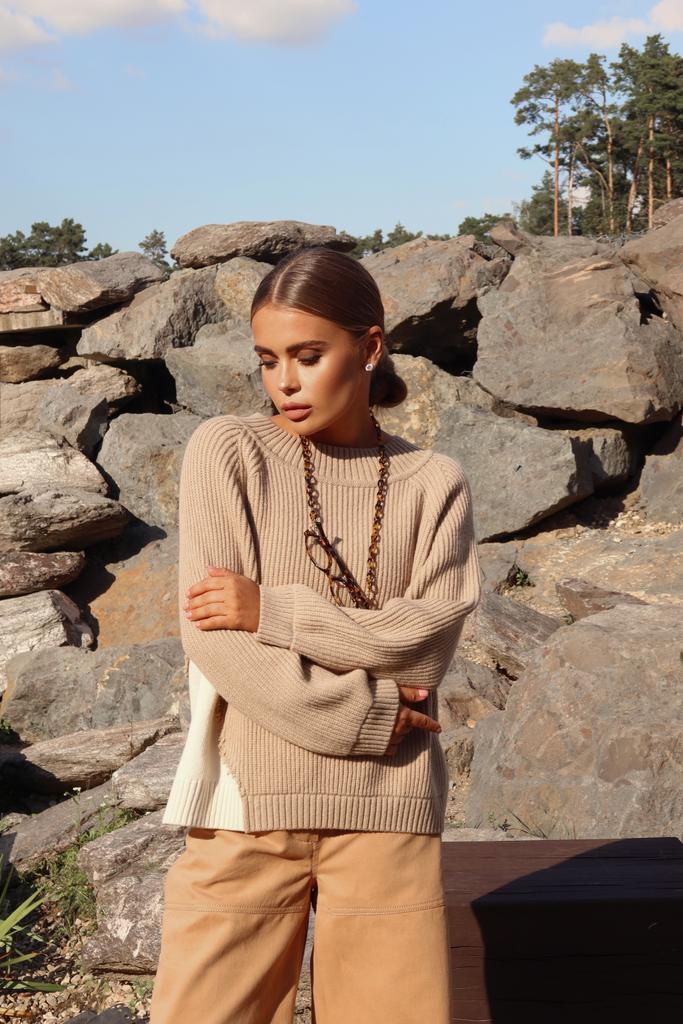 Трикотажный свитер