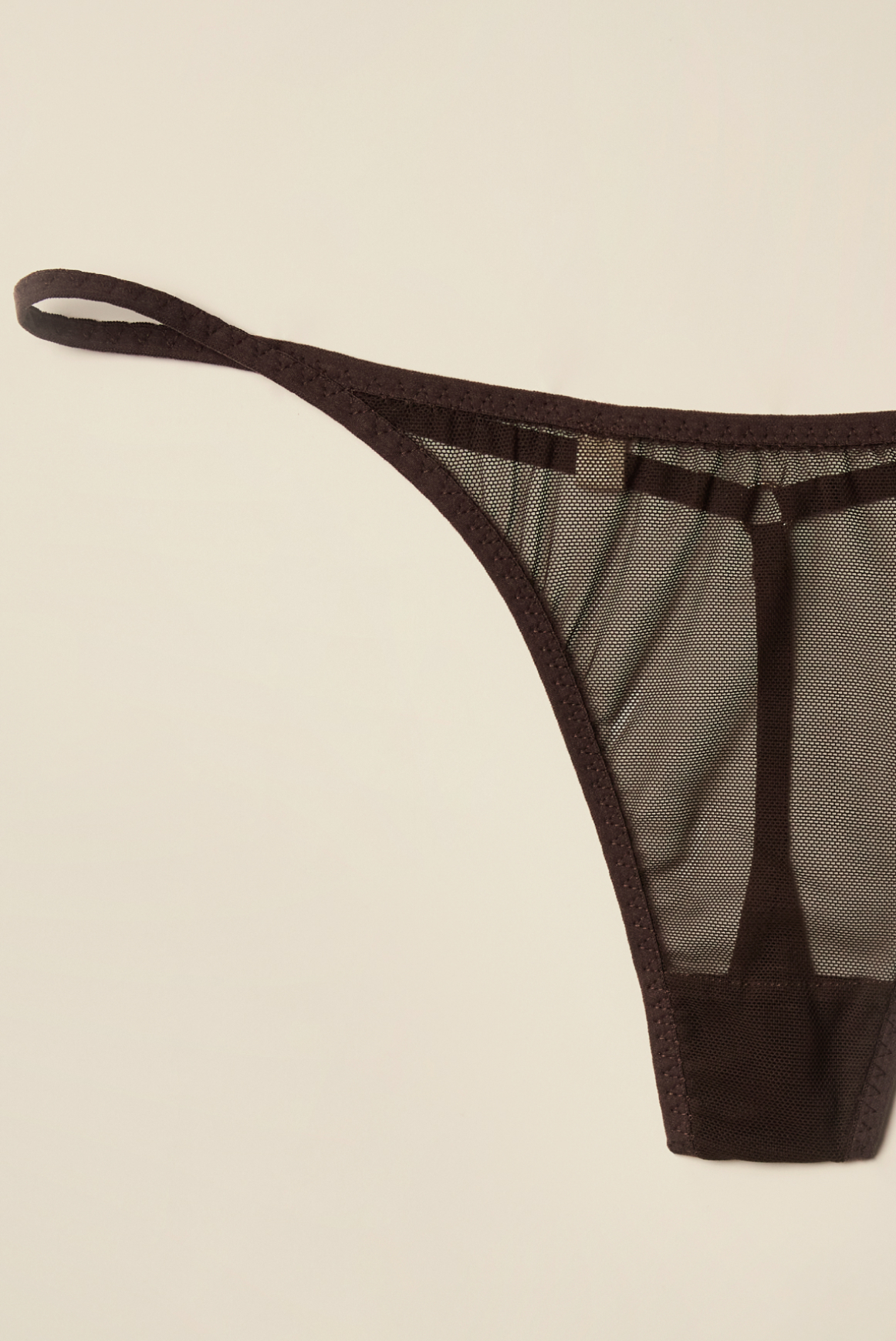 Tara стринги из тюля в оттенке cocoa