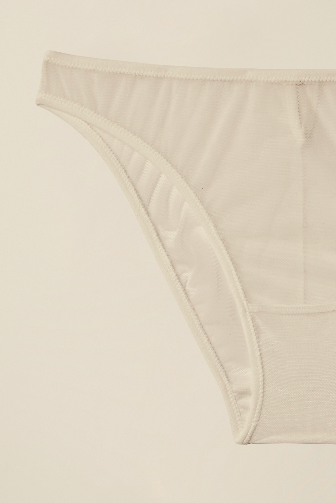 Gina трусики из молочного тюля