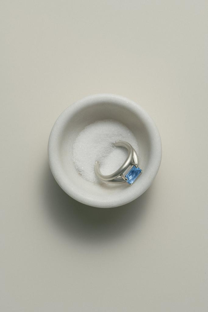 Кольцо с топазом