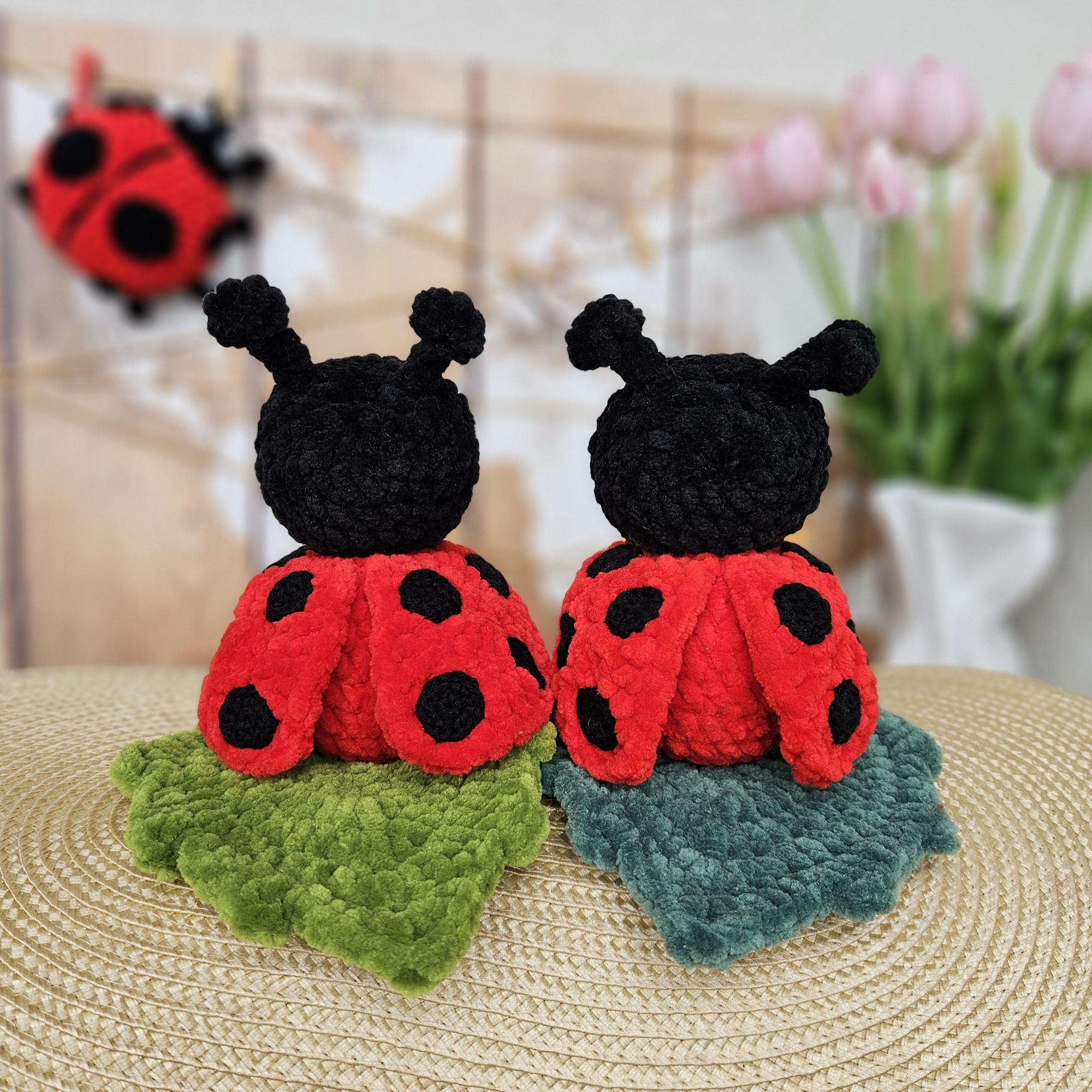 Мастер-класс "Божья коровка с листочком"