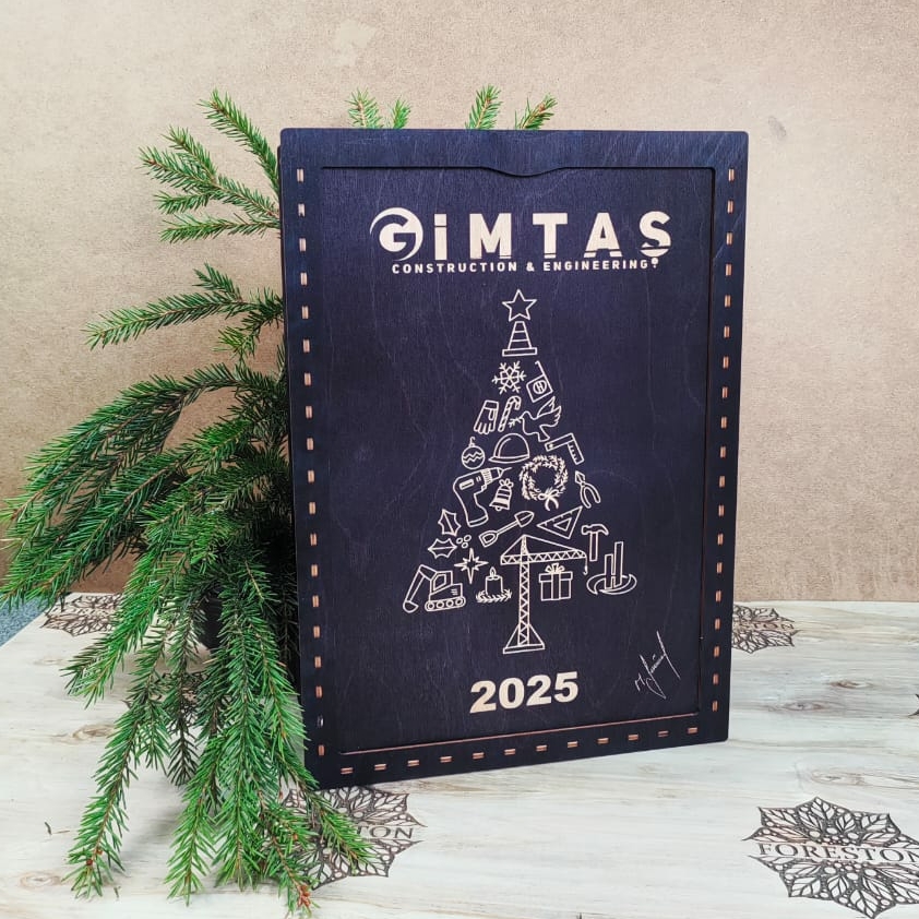 Подарочная деревянная коробка новогодняя