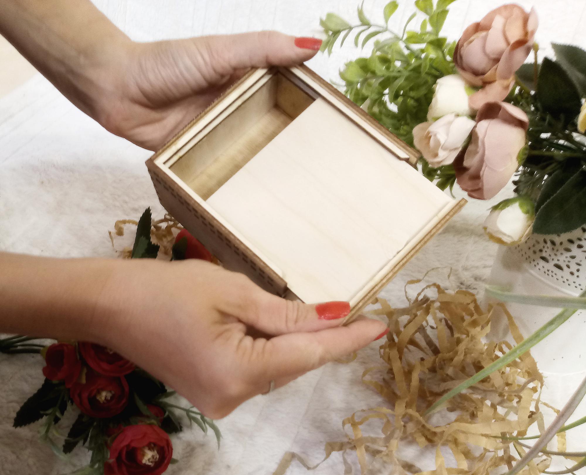 Коробка средняя "с бортиком" из фанеры 3 мм