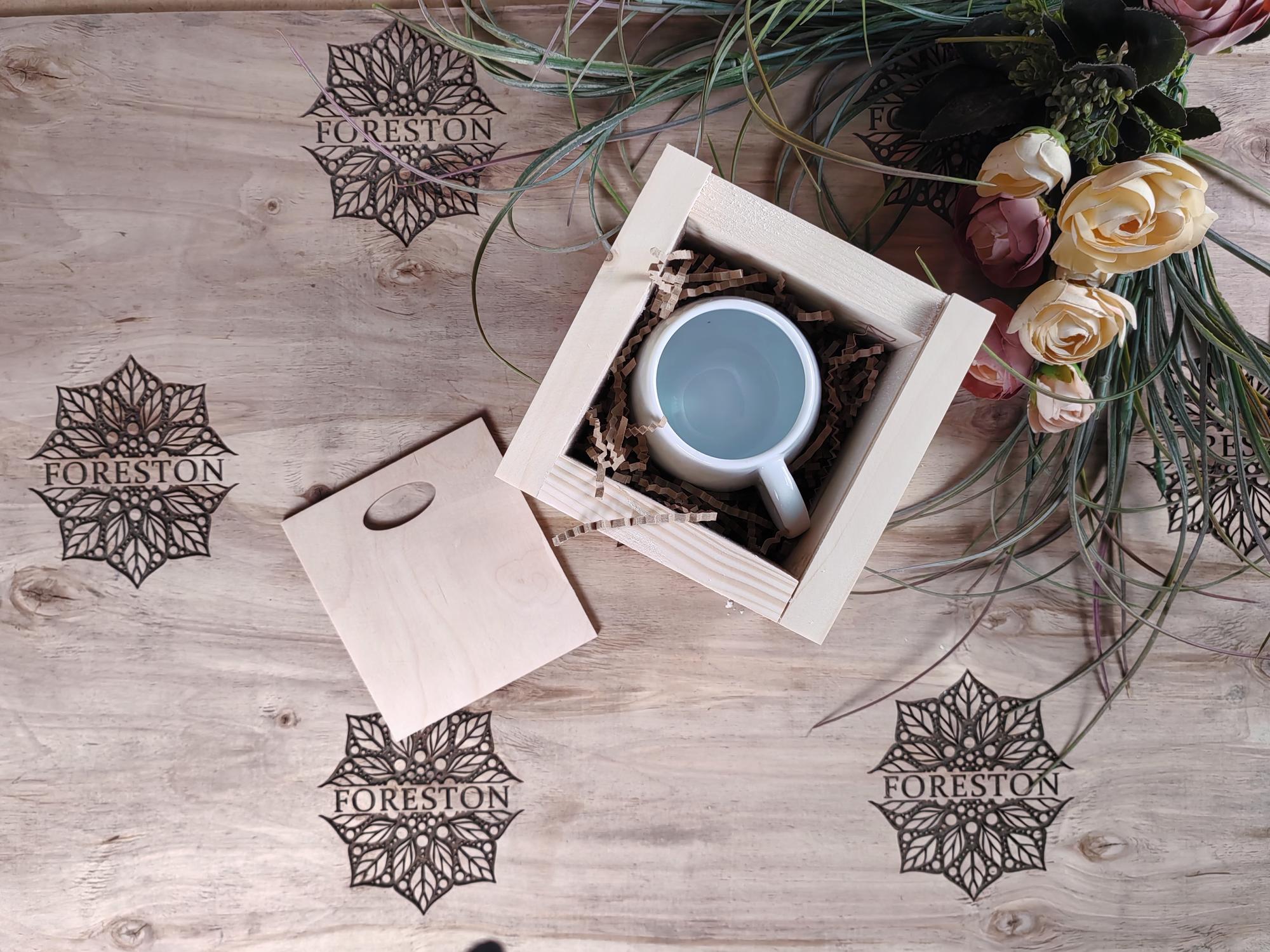 Коробка из массива дерева 10*10*10 см