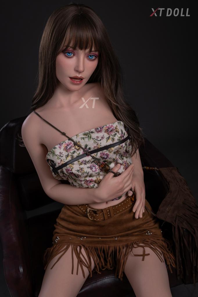 Realistic Silicone / TPE XT sex doll 161 cm - Carey