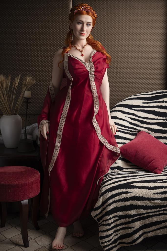 Realistic Silicone / TPE sex doll Starpery  165 cm - Lucretia