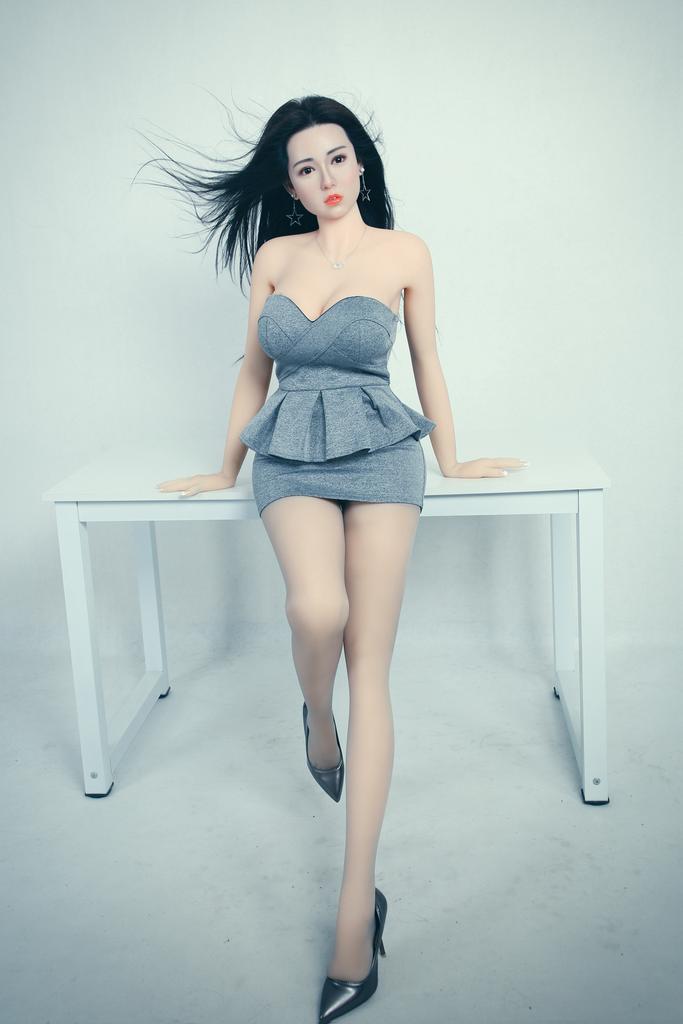 Реалистичная силиконовая / ТПЕ секс кукла  AF doll 165 см - joolia