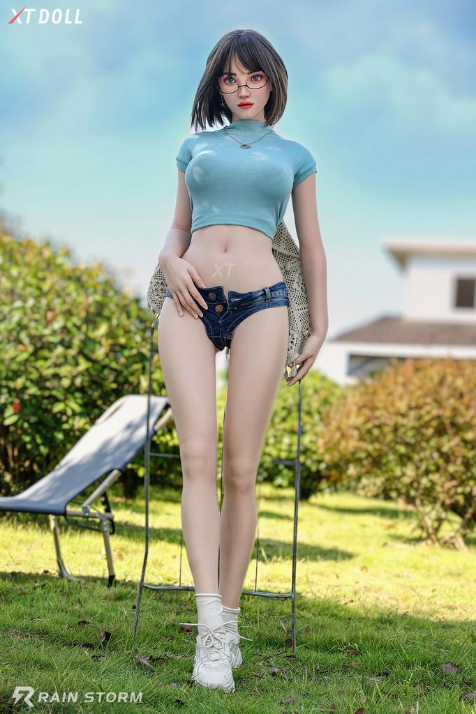 Realistic Silicone / TPE XT sex doll 163 cm - Vienve