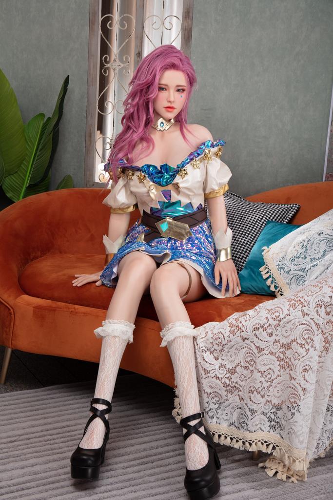 Realistic Silicone / TPE sex doll Starpery  171 cm - Saner