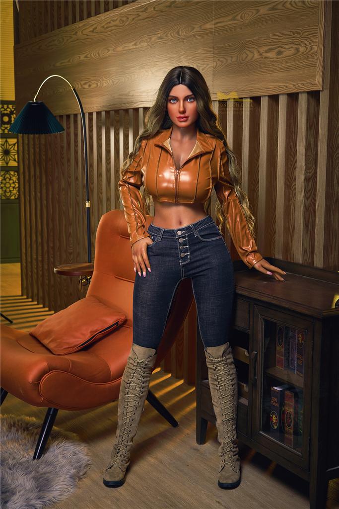 Realistic Silicone / TPE sex doll irontech doll 165 cm - Luna Dark tanned