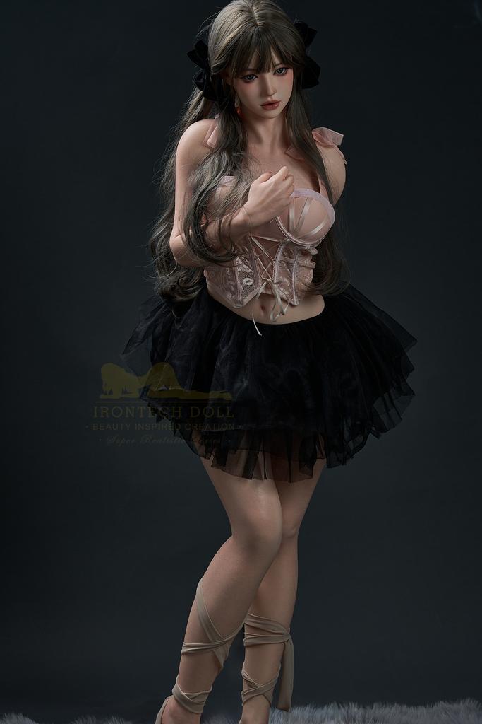 Realistic Silicone / TPE sex doll irontech doll 159 cm - Evie