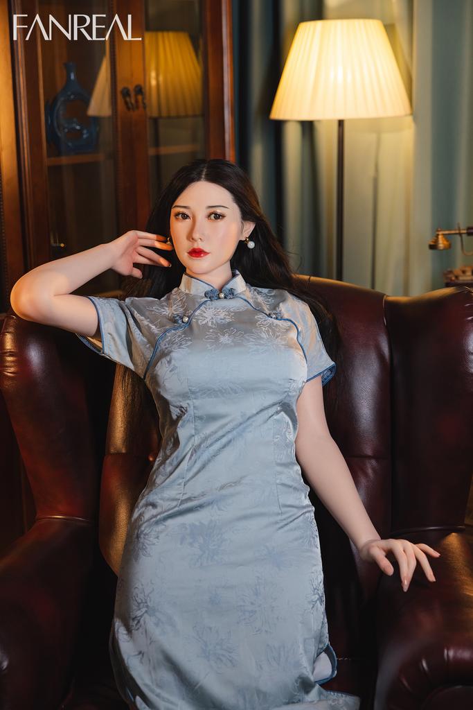 Realistic Silicone Torso Fanreal sex doll 109 cm - Vivi