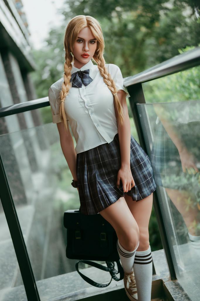 Realistic Silicone Topfire sex doll 170 cm - chloe