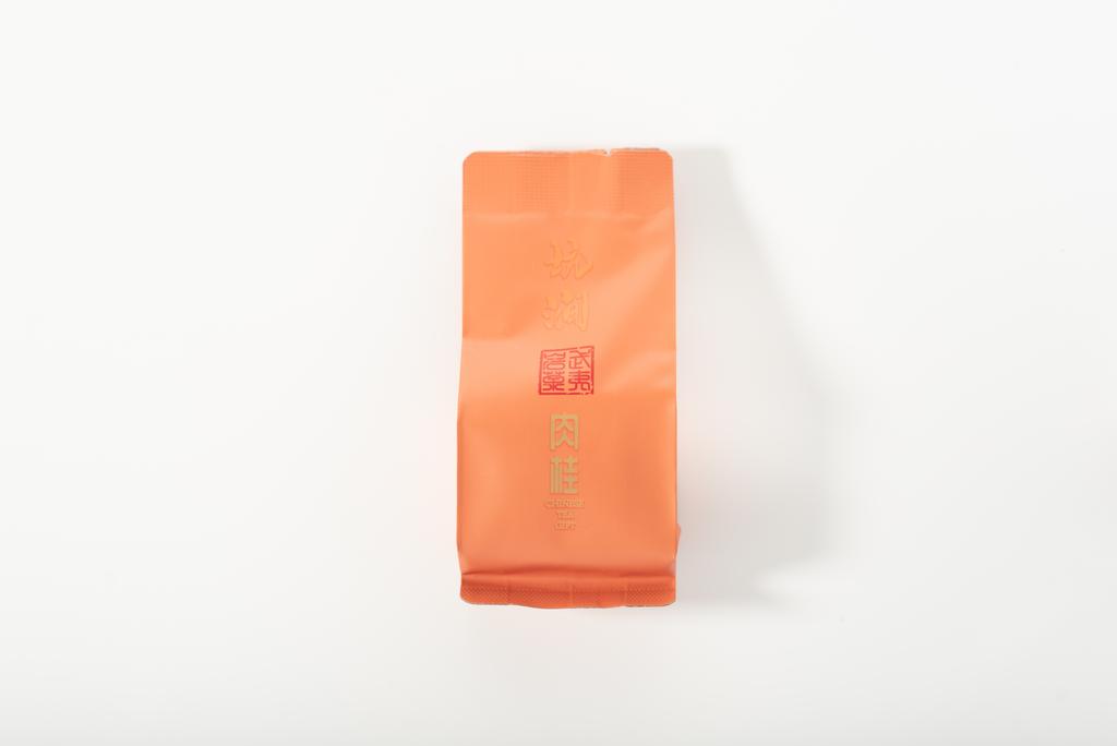 У И Бань Янь Жоу Гуй Сянь Жэнь Янь - "Утёс небожителей " 8г.