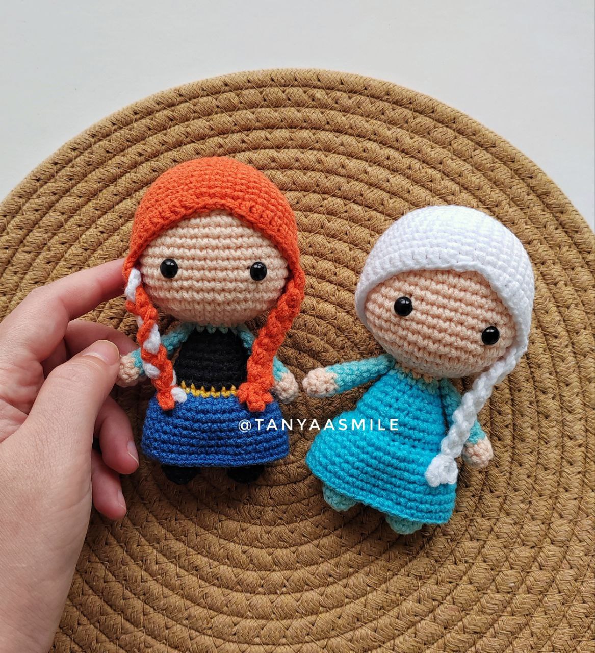 2 МК амигуруми "Анна и Эльза"