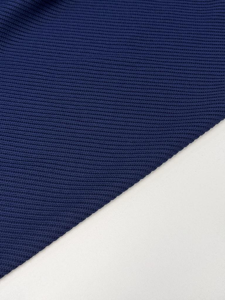 Трикотаж вязаный косы "крыло ворона"