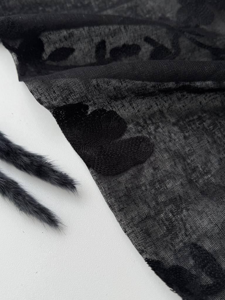 Лен с вышивкой "Саруман"