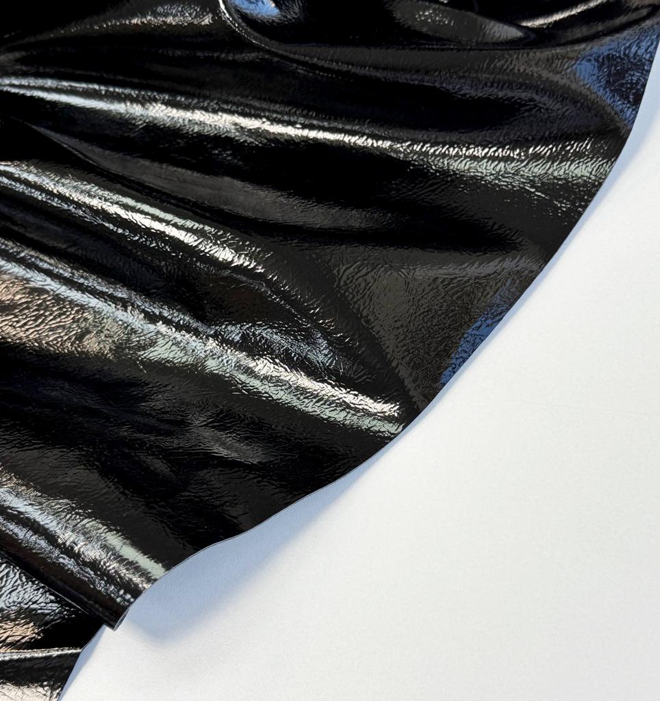 Экокожа лаке "Черный Агат"