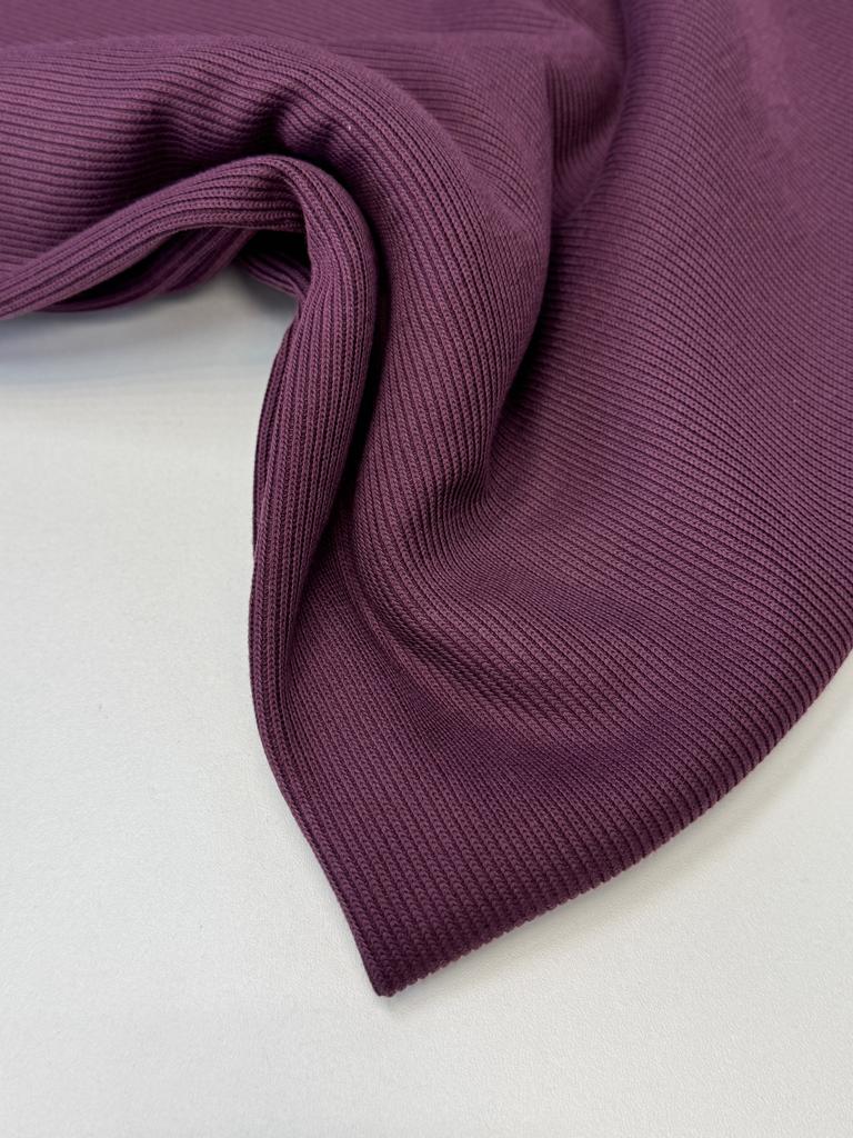 Вязаный трикотаж «Сливовые Косы»